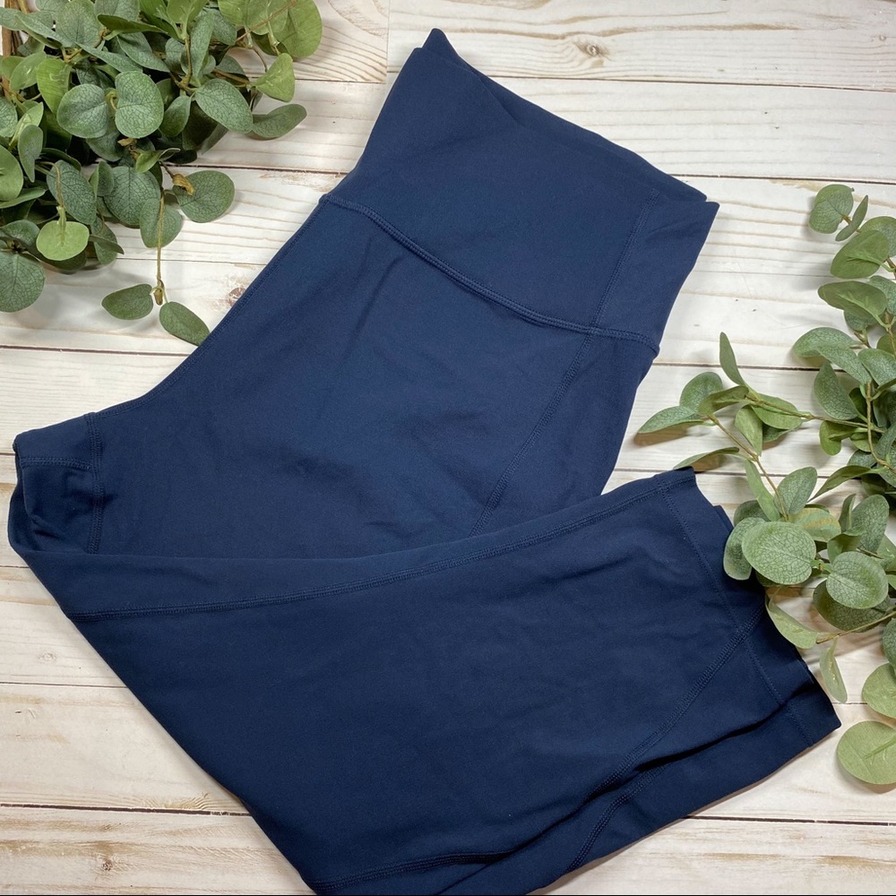 Core 10 Navy Cropped Leggings